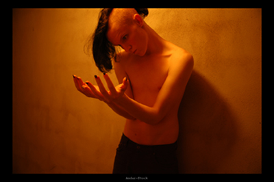 http://la-rose-noir.chez-alice.fr/BlogRoseNoire/diptyque_part2_deviantart_Concrete__by_andur_stock.jpg